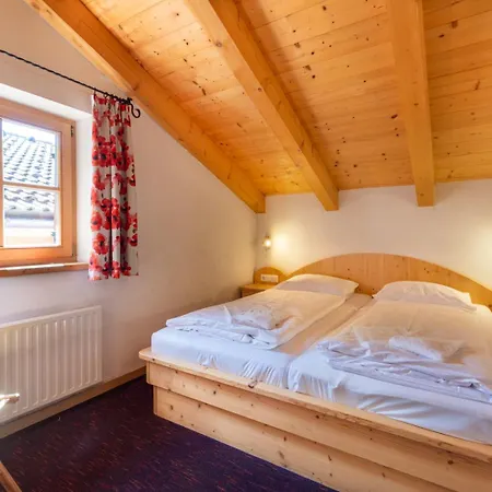 Schoeneben Om Utens Hébergement de vacances Wald im Pinzgau