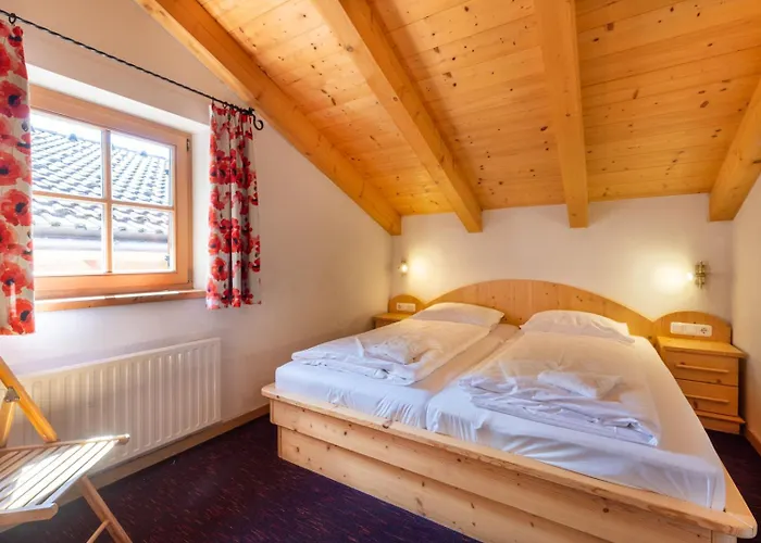 Schoeneben Om Utens Tatil Evi Wald im Pinzgau