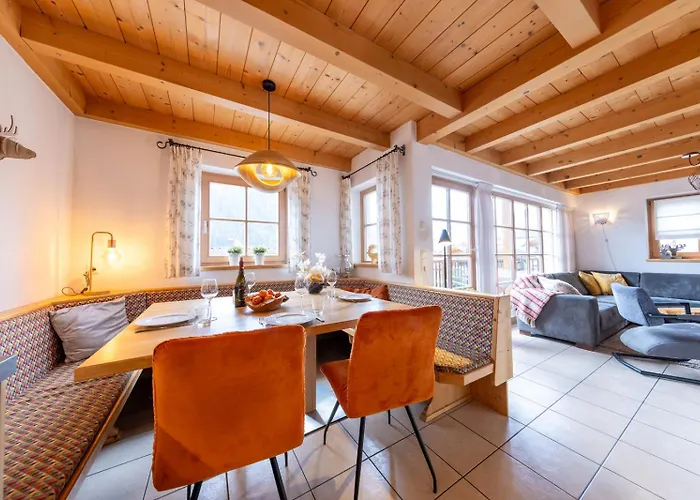 Schoeneben Om Utens Wald im Pinzgau